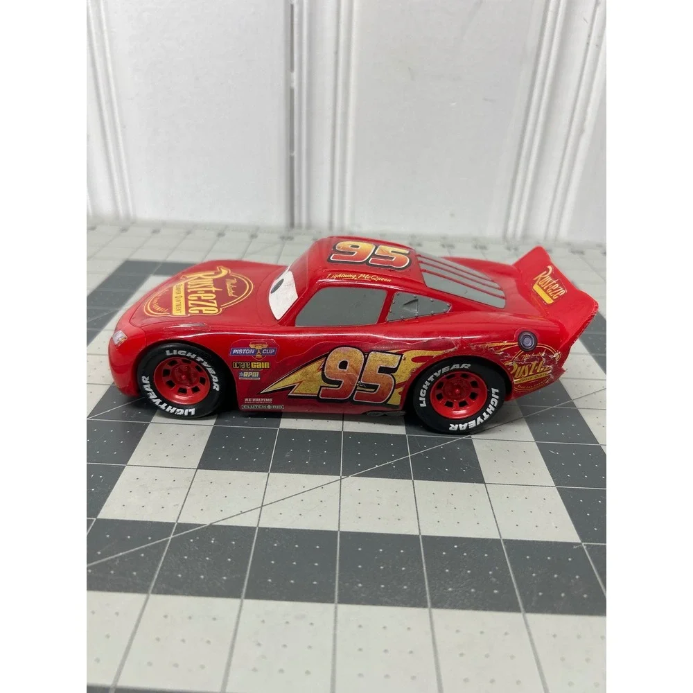 Disney Pixar Cars Lightning McQueen Shake N Go Red Rust-eze 95 Race Non-working